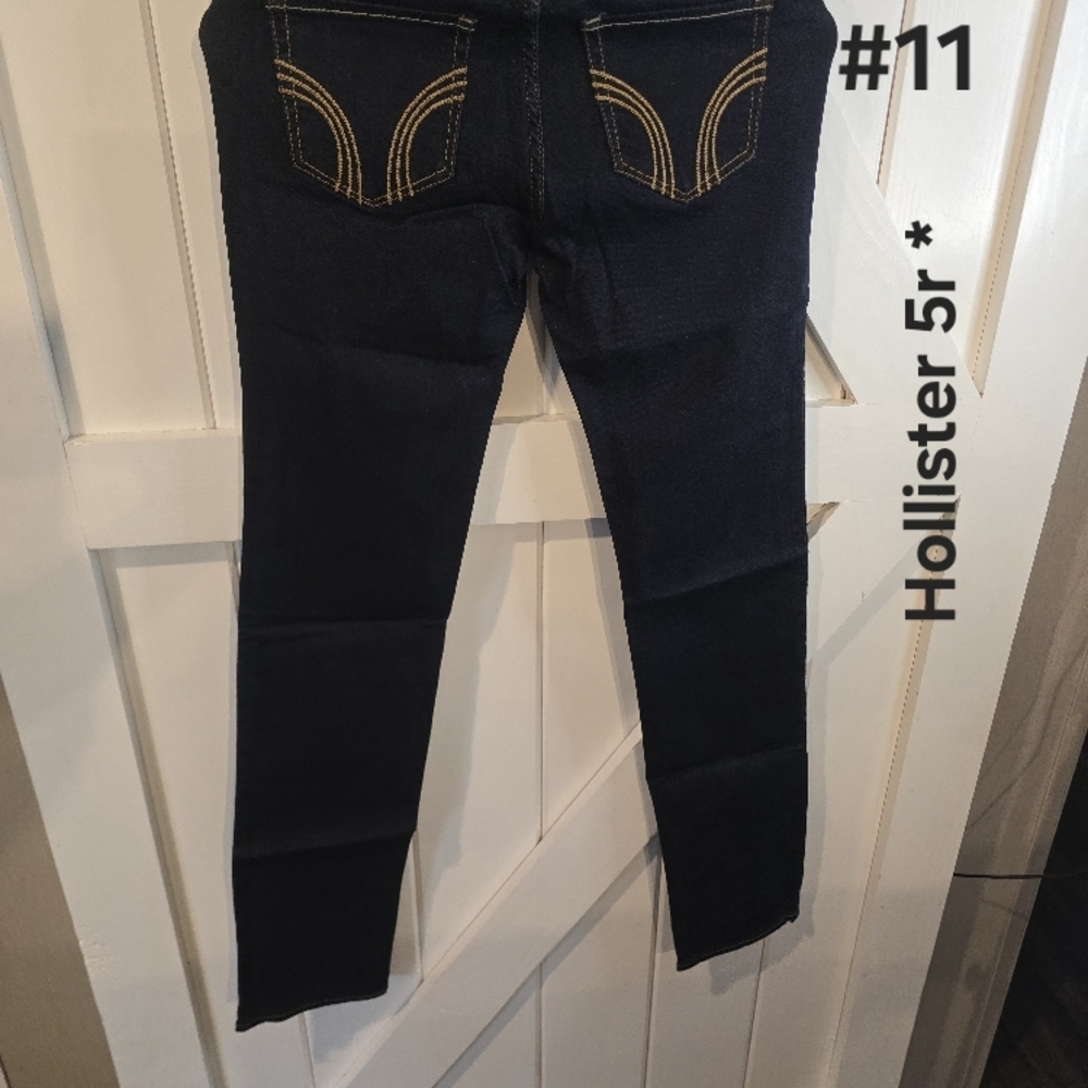 Hollister Women's Dark Blue Jeans